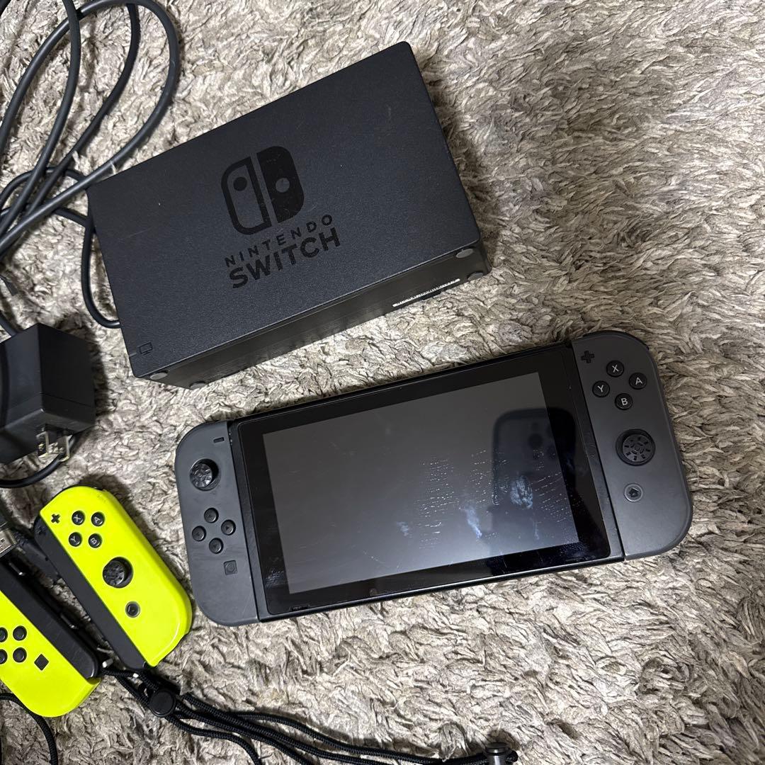 Nintendo Switch 本体 Joy-Conイエロー付き