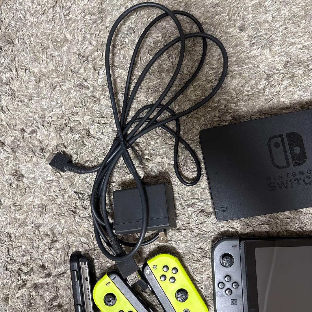 Nintendo Switch 本体 Joy-Conイエロー付き