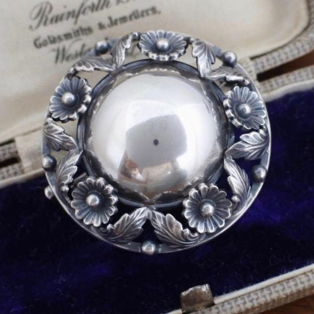 デンマーク◇デイジーフラワーシルバーブローチ◇ブラックエナメル