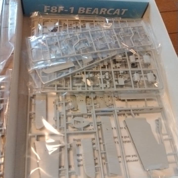 モノクロームプラモデル　1/32 グラマンF8F-1 ベアキャット