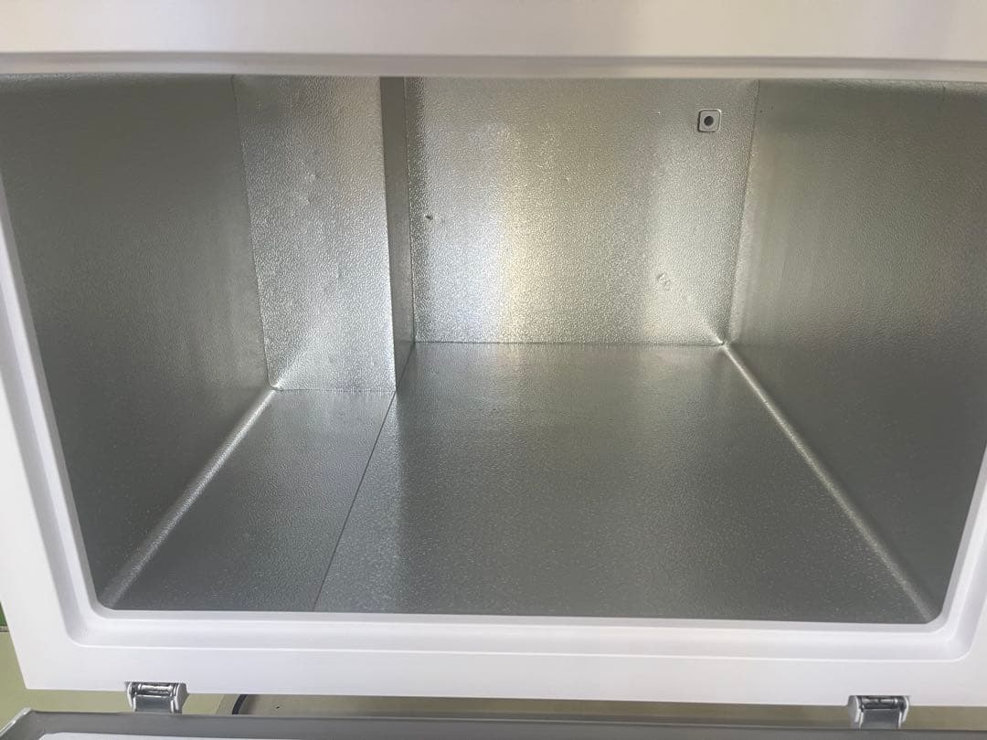 SAMKYO冷凍庫 ホワイト 上開き