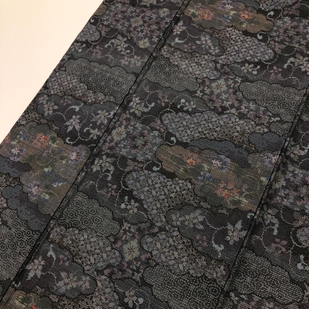 本場大島紬 カタス 7マルキ 七宝 亀甲 花唐草模様 K-5169