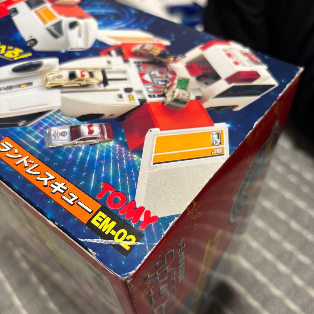 トミカ　アースコマンダー　ランドレスキュー　EM-02