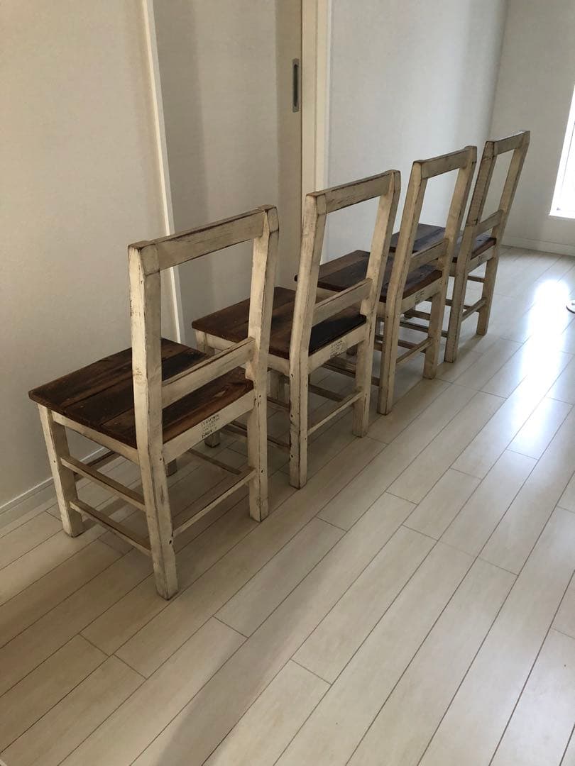 チェブ　アンティーク風家具　テーブル　パイン材