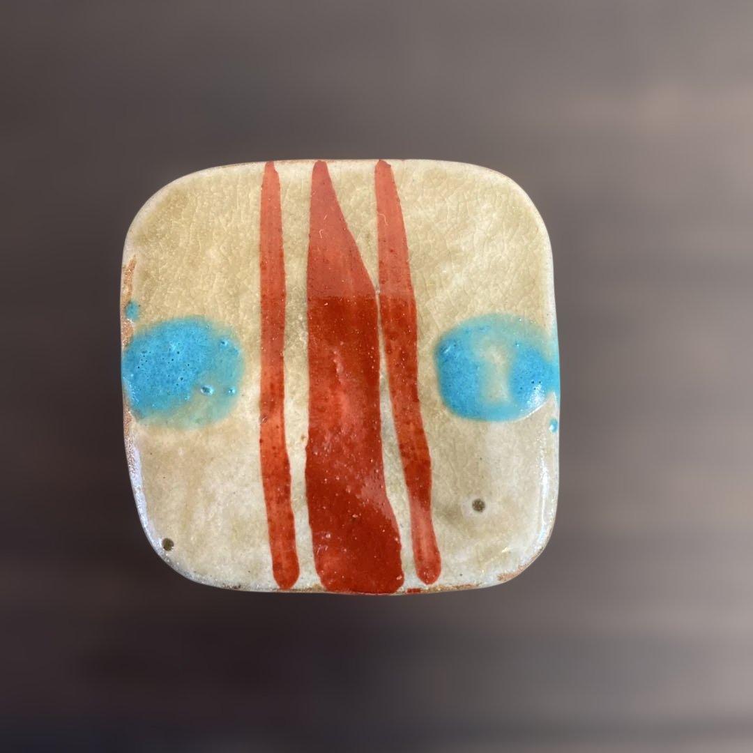 民藝 壺屋焼 やちむん 小橋川仁王 赤絵 緑釉点文 香合 - メルカリ