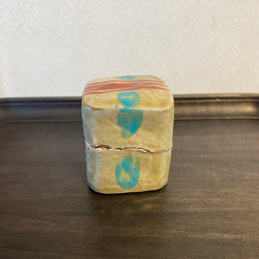 民藝 壺屋焼 やちむん 小橋川仁王 赤絵 緑釉点文 香合 - メルカリ