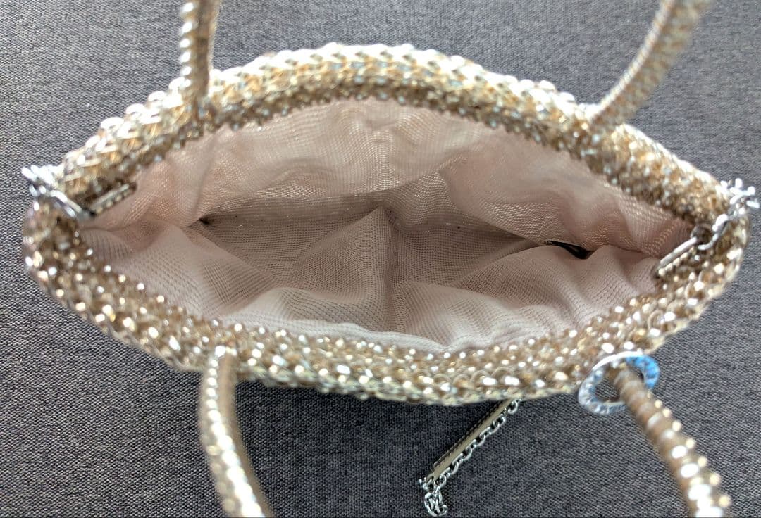 最終値下げ★アンテプリマ ペルラグリッター スクエア ミディアムシルバーゴールド