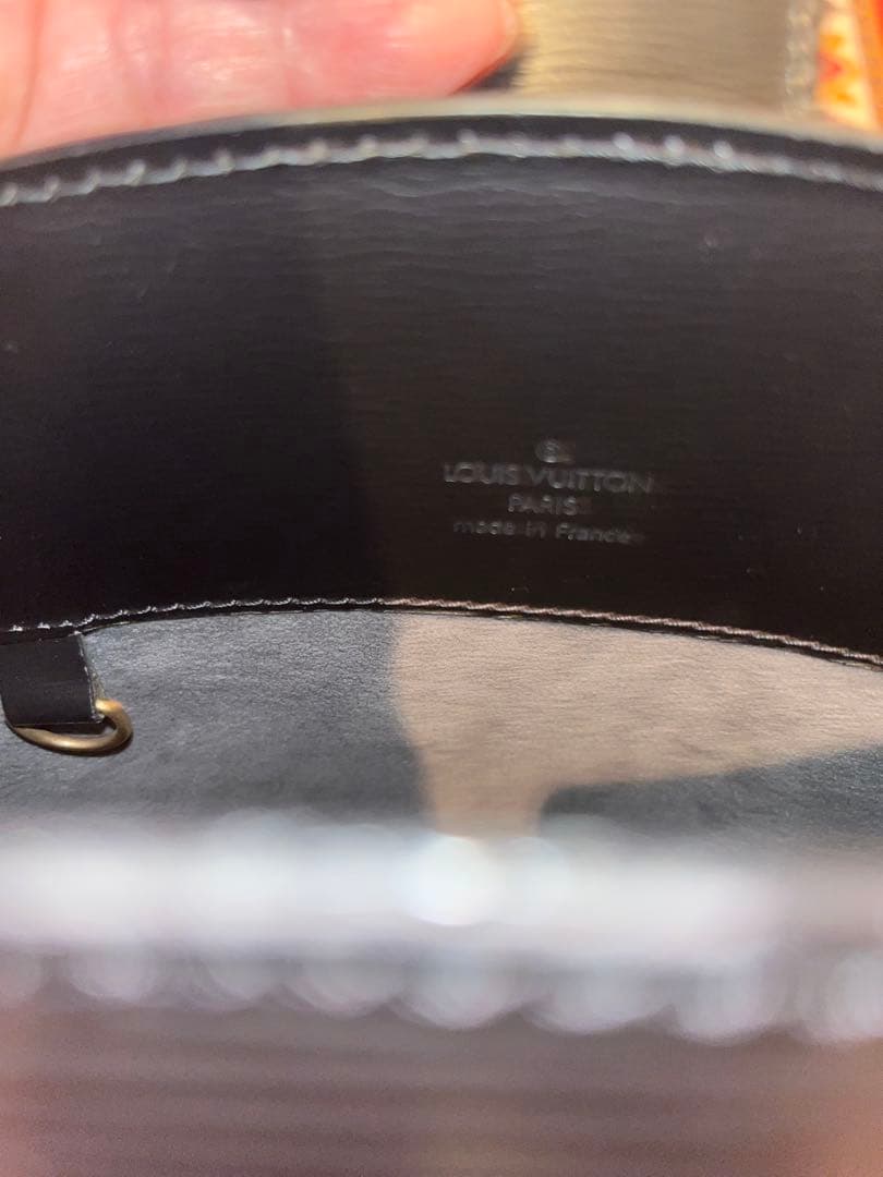 じーじ【極美品】ルイヴィトン　エピ　ショルダーバッグ
