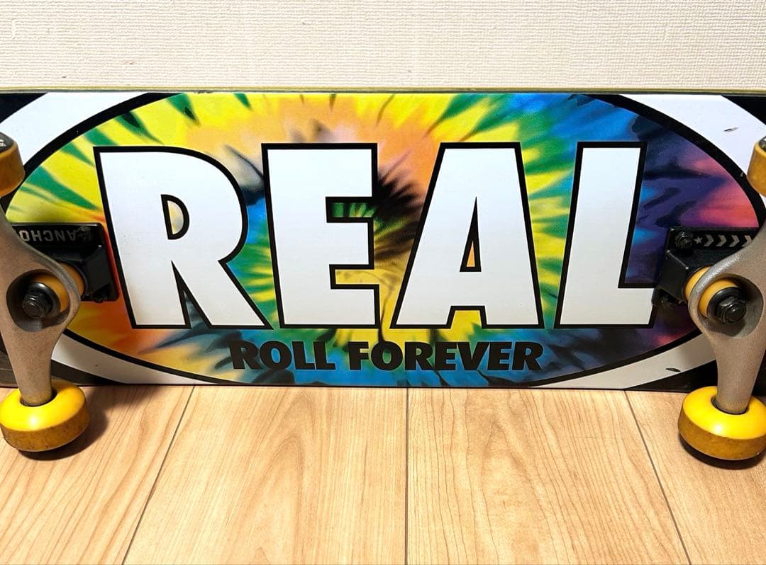 8.0インチ REAL リアル スケートボード コンプリートデッキ