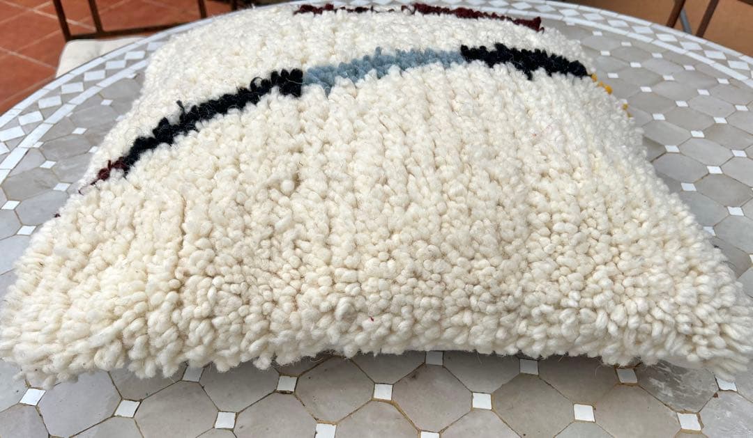 hitomi　モロッコ　アジラル　クッション　プフ　2点