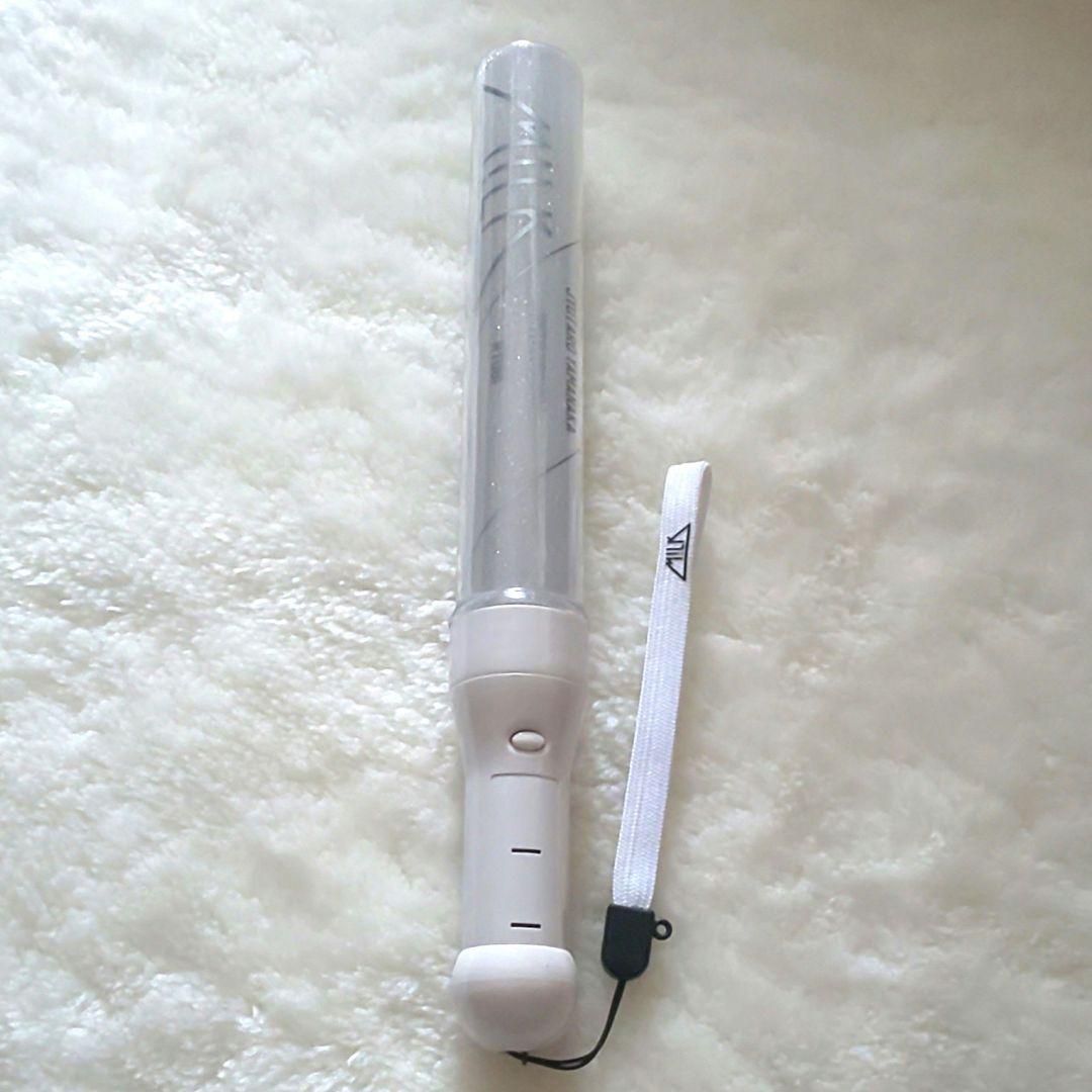 M!LK カラーチェンジペンライト “Treasure Treasure”