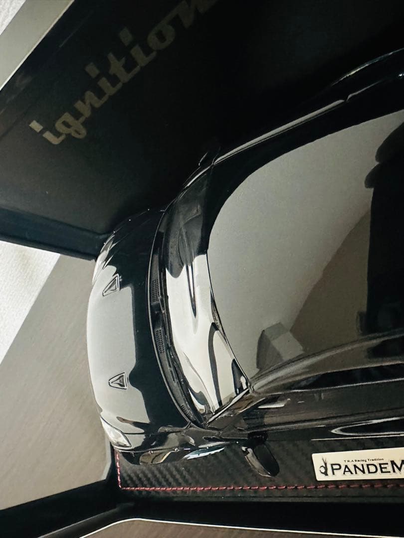 R35 GT-R イグニッションモデル 1/18 PANDEM