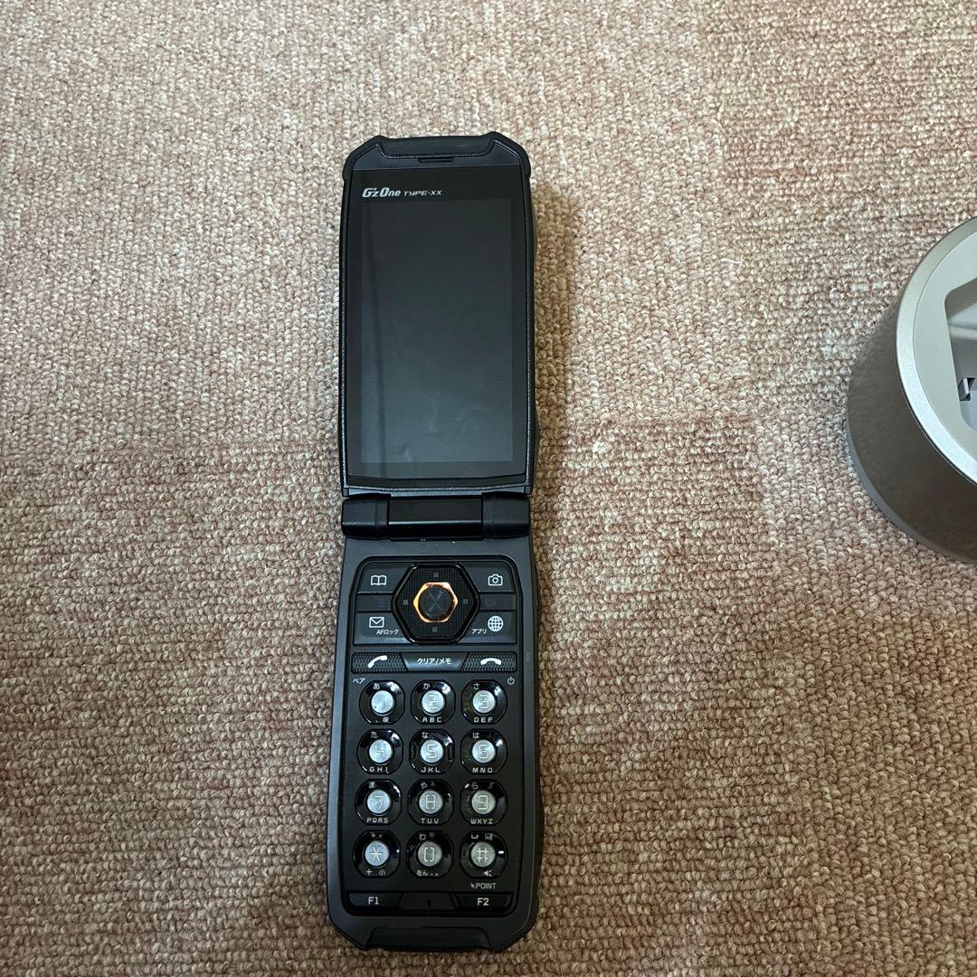 GzOne TYPE-XX au 本体 箱付き