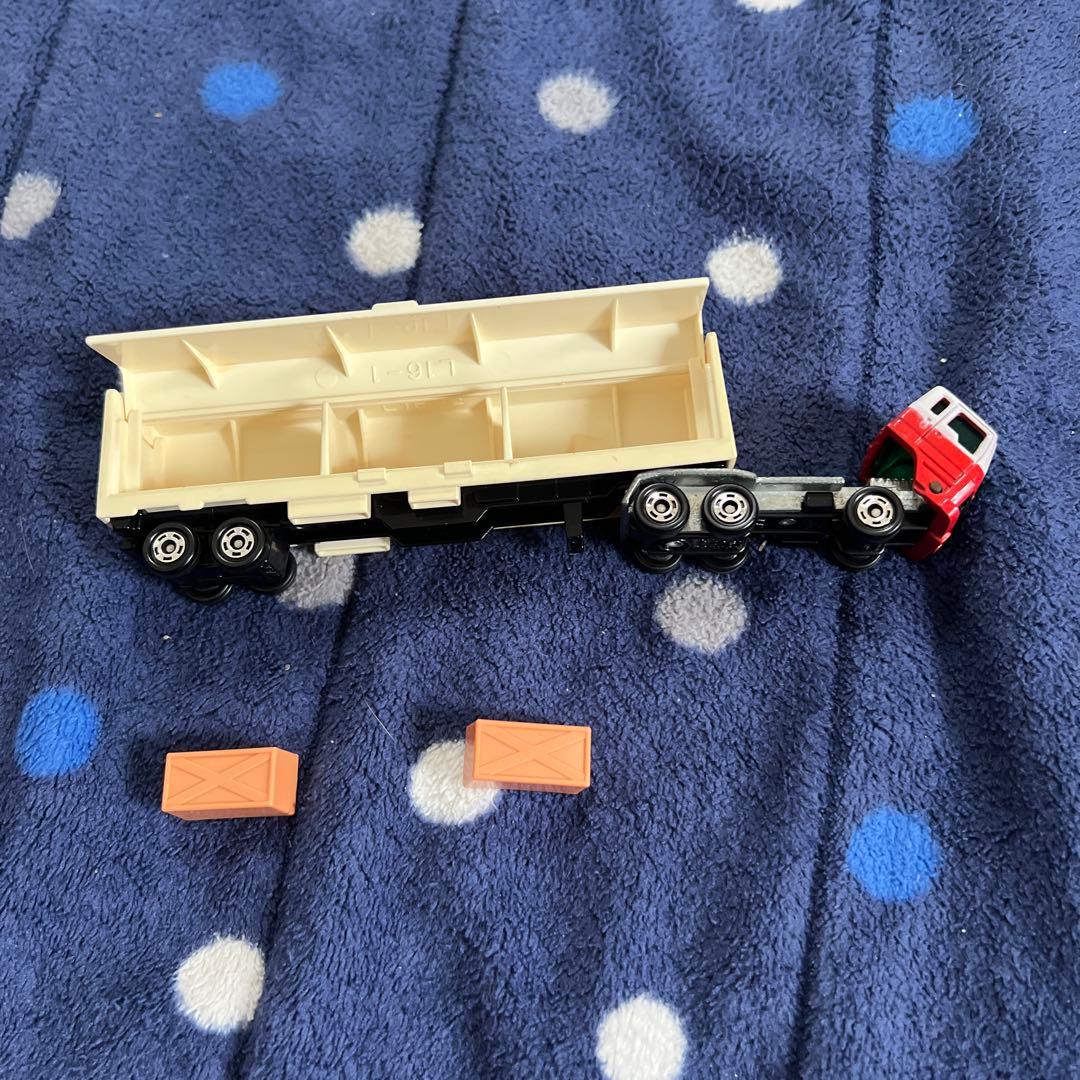 ISUZU V12トレーラーロングトミカ(日本製) 本体のみ外箱なし