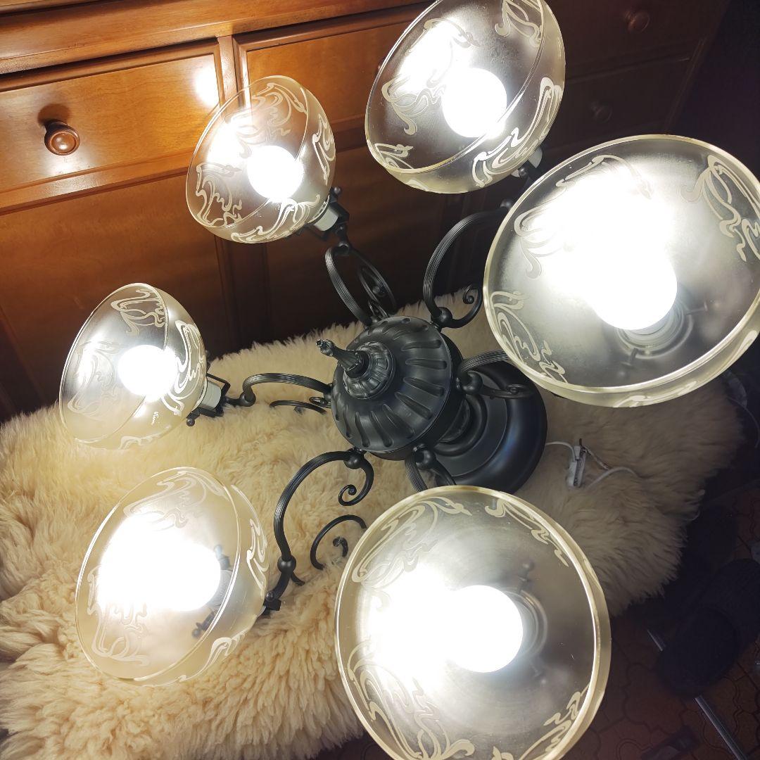 希少 2007年製 iDC大塚家具 Vianne社ガラスシェード シャンデリア