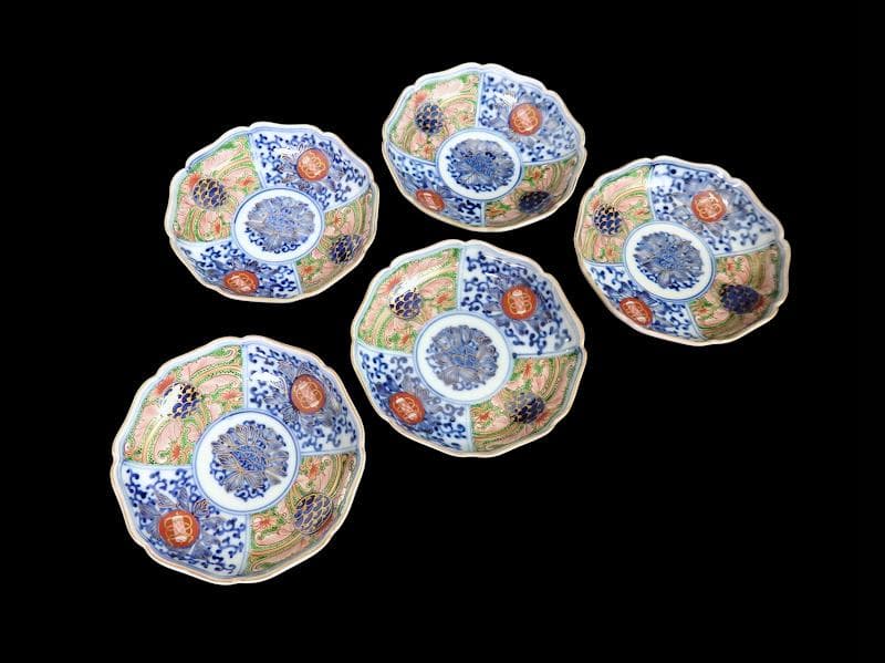 大聖寺伊万里　染錦　牡丹に唐草吉祥文の図　４寸皿　５枚　B178 AS-DAf