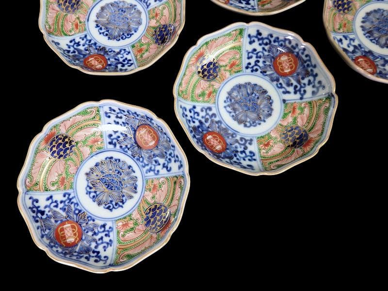 大聖寺伊万里　染錦　牡丹に唐草吉祥文の図　４寸皿　５枚　B178 AS-DAf