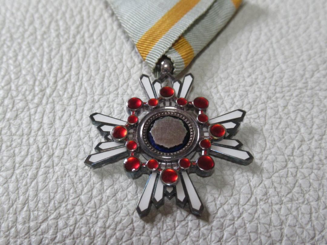 未使用 大正時代 黒漆塗箱/略章付◇勲六等瑞宝章(