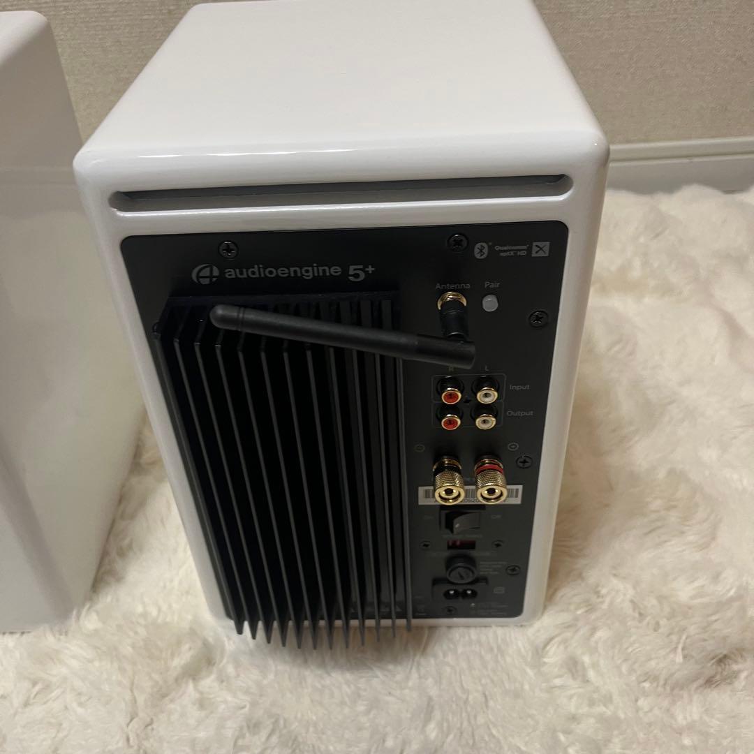 Audioengine A5+ Bluetooth ＋デスクトップスタンド 外箱