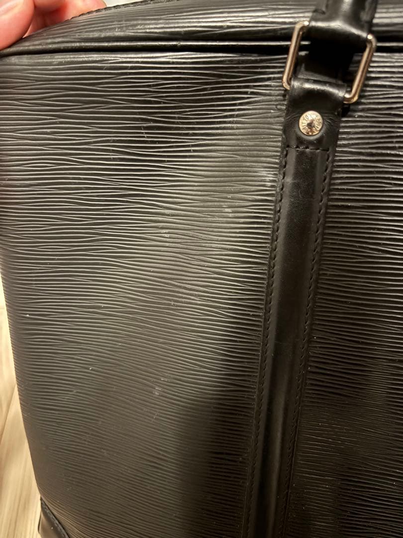ルイヴィトン ビジネスバッグ エピ 正規品