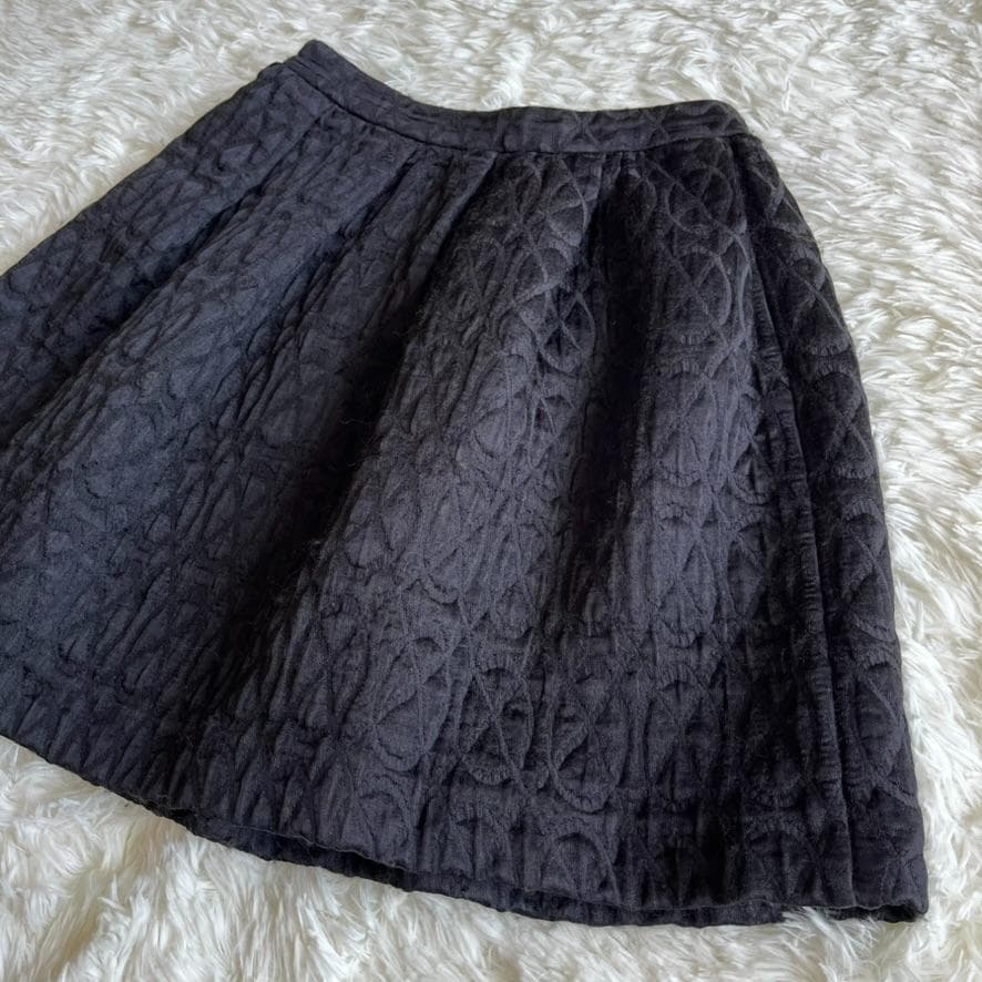 Saruwa2♡プロフ読んでね ⭐️ミュウミュウ　フレアスカート　ひざ丈