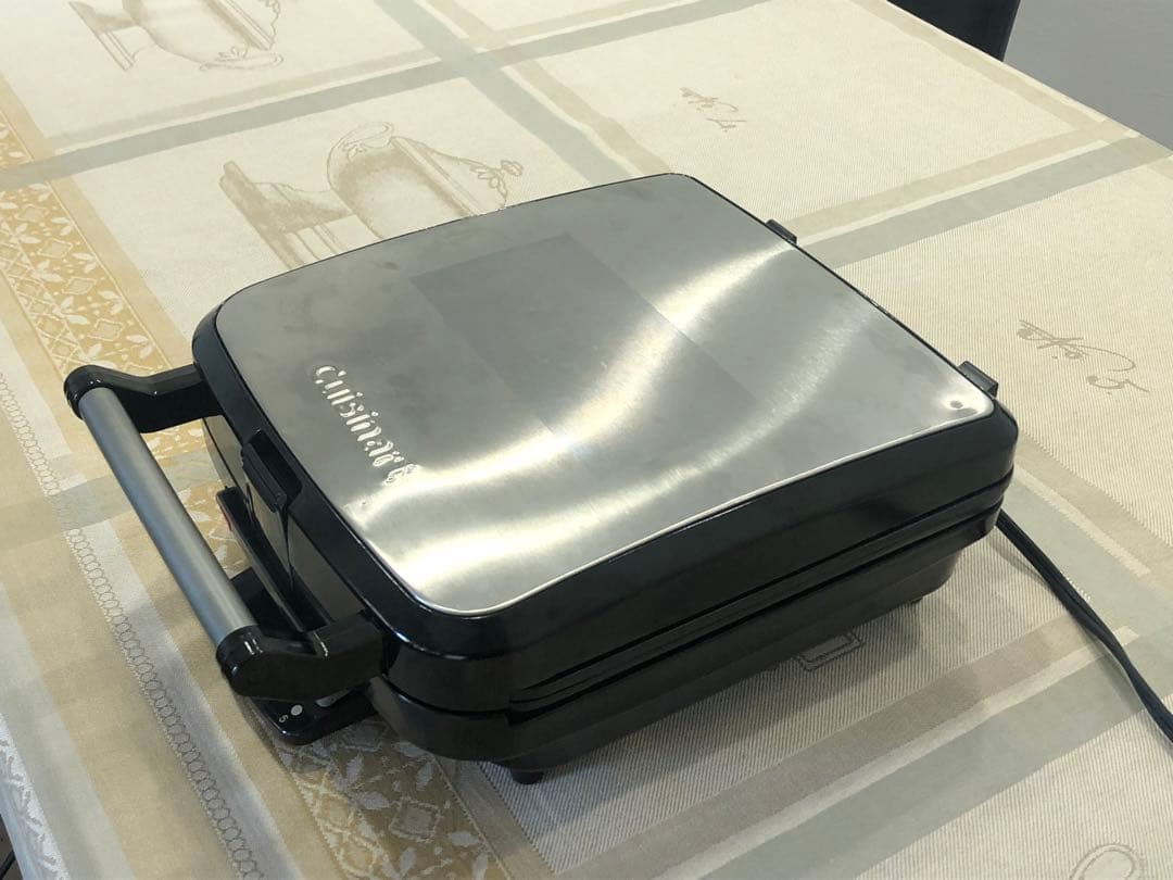 クイジナート 4枚焼きワッフルメーカー WAF-100JBS 生活家電