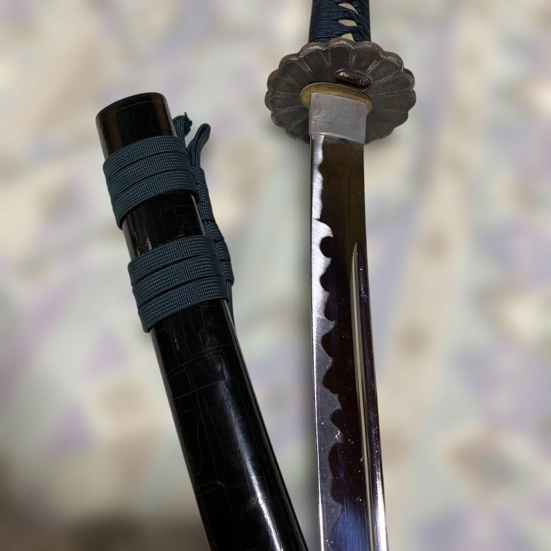 模造刀(居合刀) 紺色柄 菊彫丸鍔 黒呂鞘 - メルカリ