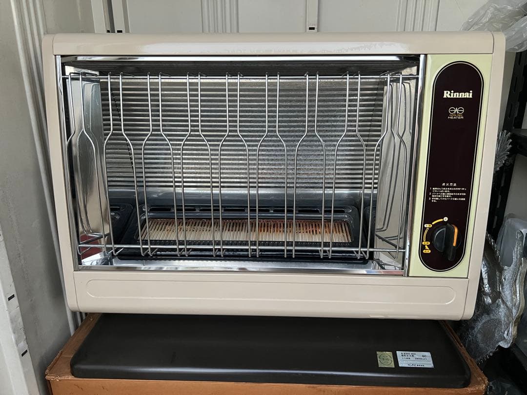 Rinnai　赤外線　ガスストーブ　都市ガス用　昭和レトロ リンナイ（Rinnai） ガス赤外線ストーブ 主に17畳用 木造:17畳