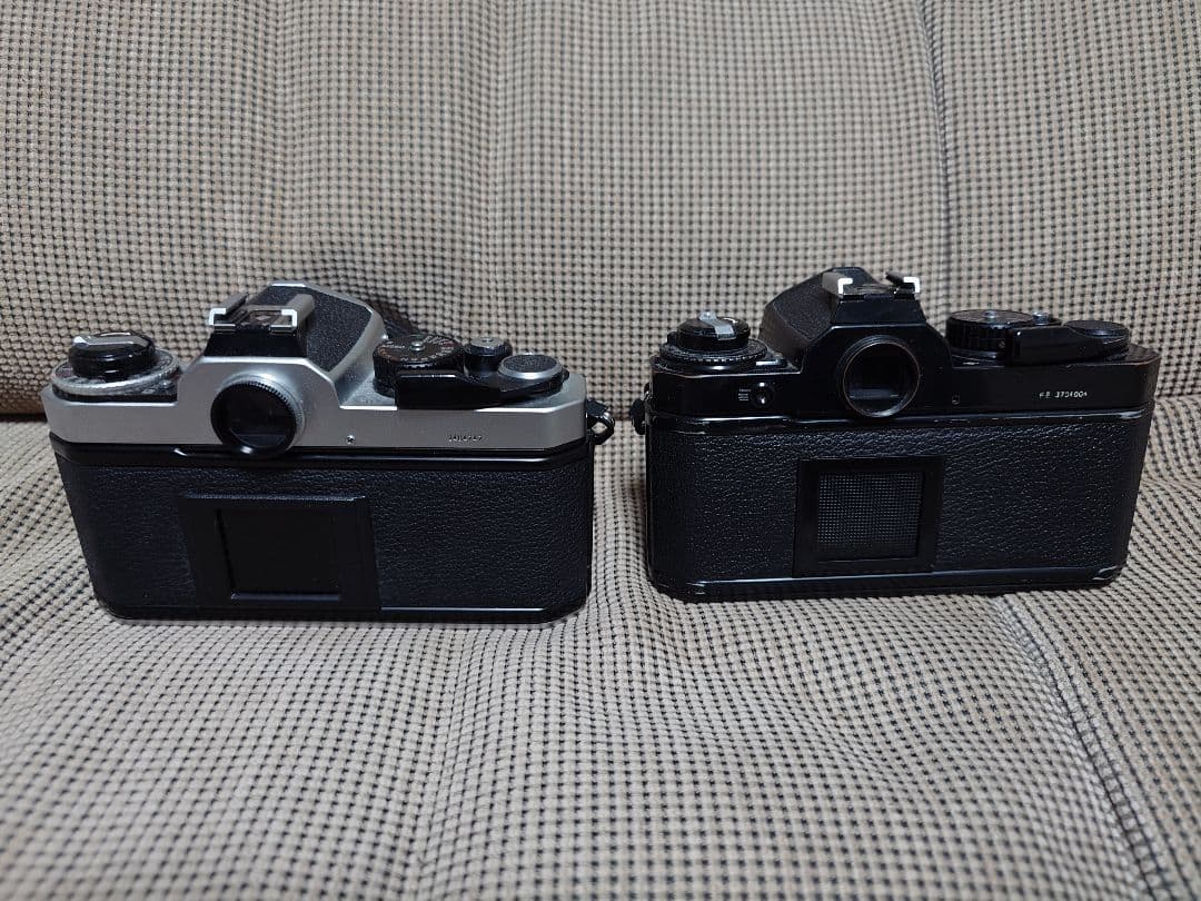 Nikon FEとFE2フィルム一眼レフカメラセット