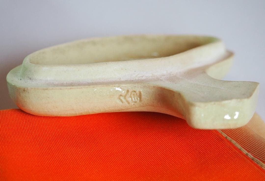 裏千家13世円能斎宗室御好み在印・14世淡々斎宗室御書付『独楽形香合