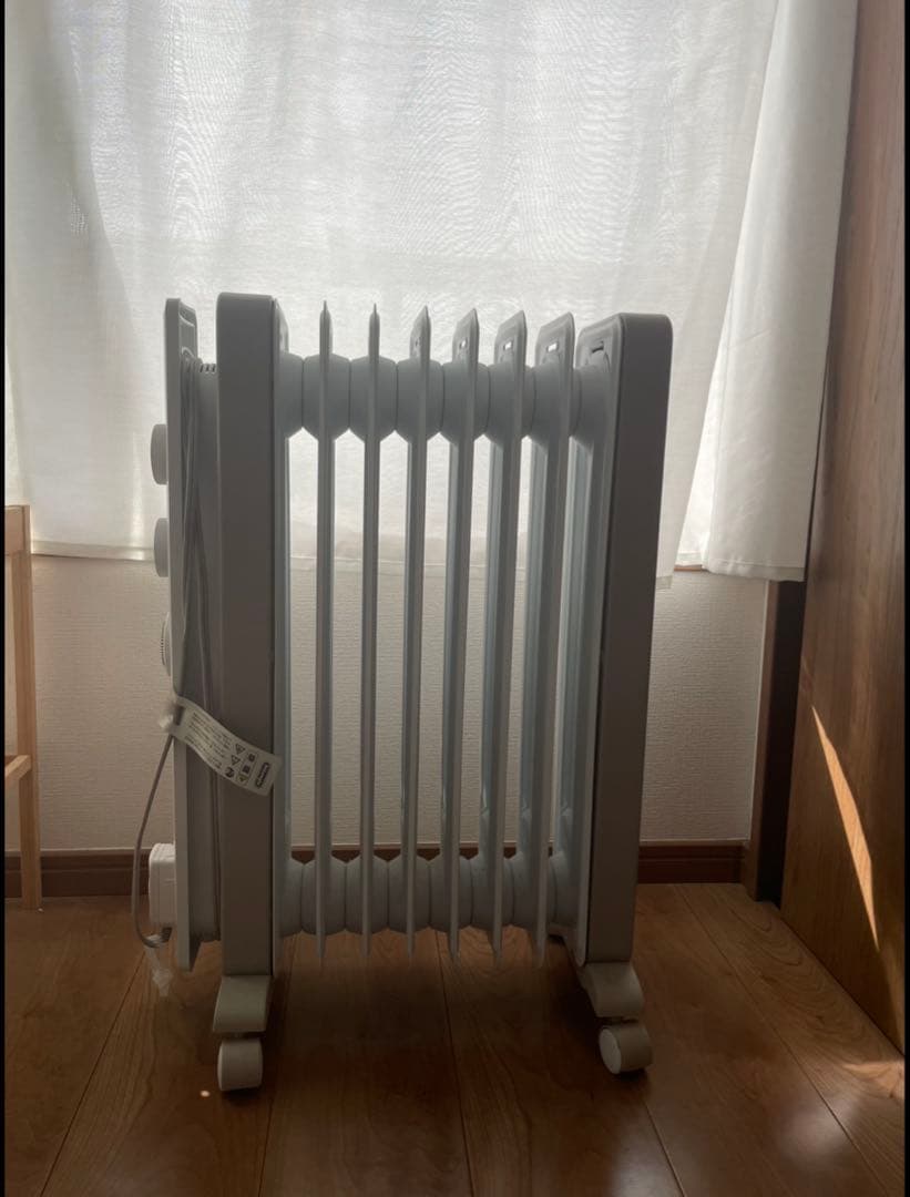 DeLonghi Vento 3 オイルヒーター RHJ21F0812-WH DeLonghi Vento 3