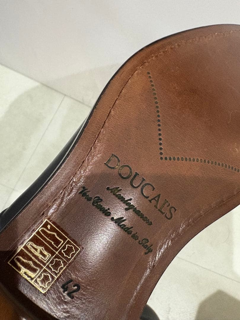 フォロー割　伊製 新品 ドュカルス Doucal's プレーントゥ42サイズ