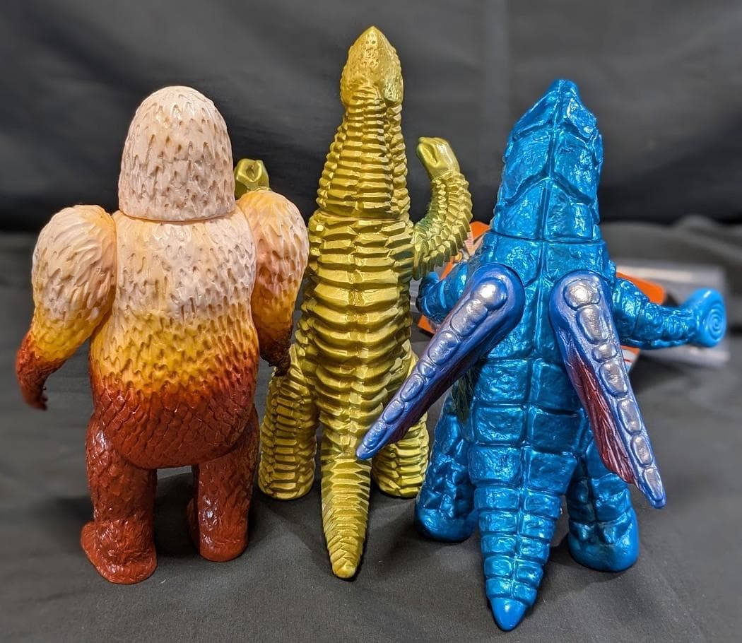 レッドキング＆ドラコ羽付（ブルマァク復刻）ソフビフィギュア2体セット