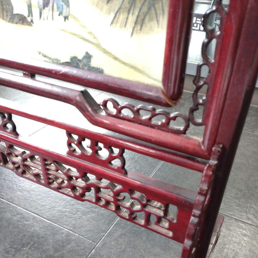 希少 古代中国】刺繍 両面ガラス細工 唐木 古玩 骨董品 装飾品 山村海