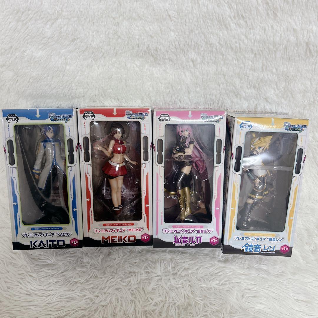 【4体セット】プレミアムフィギュア　鏡音リン　巡音ルカ　MEIKO KAITO