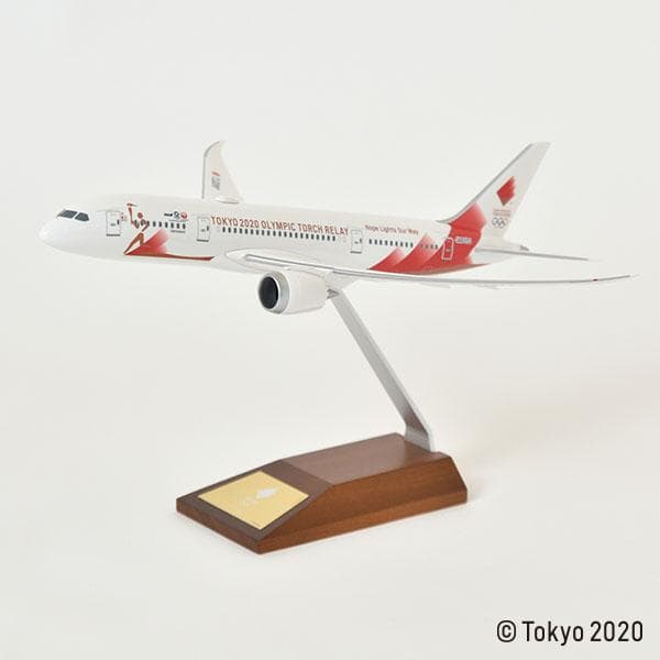 新品♪限定 日本航空 JAL 東京2020オリンピック聖火特別輸送機 1/200