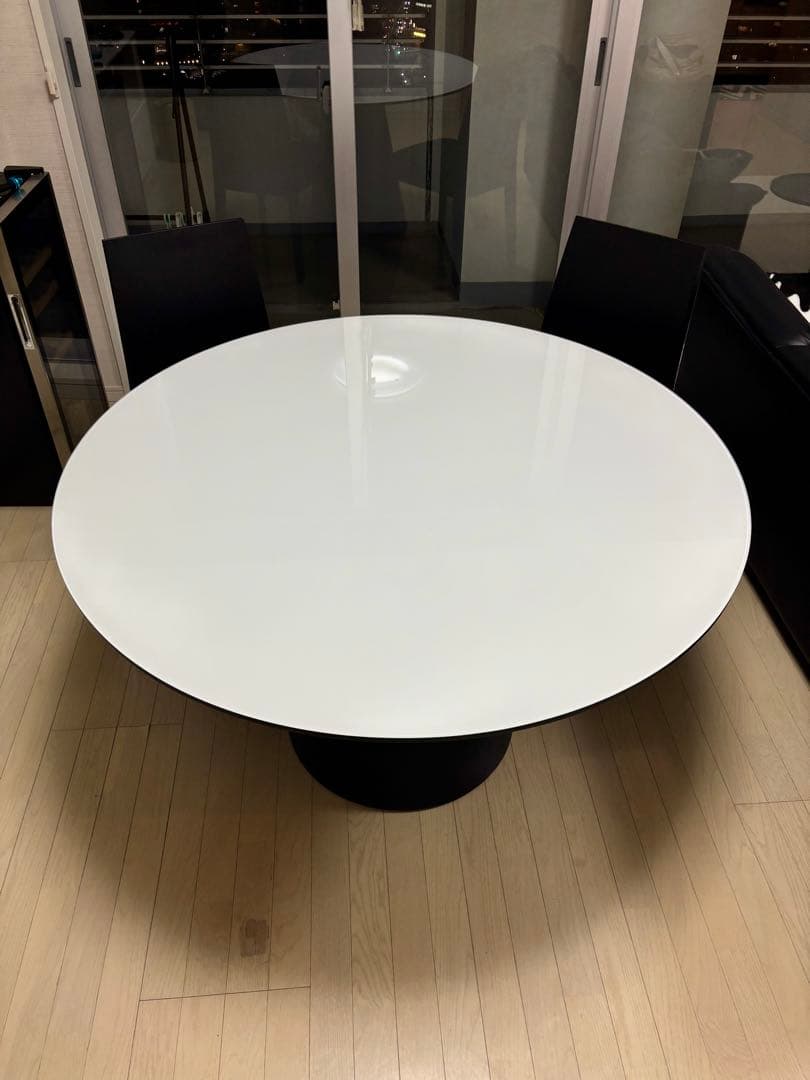 アルモニア　PIANE1350 ダイニングテーブル　家具　円形　丸型　ラウンド