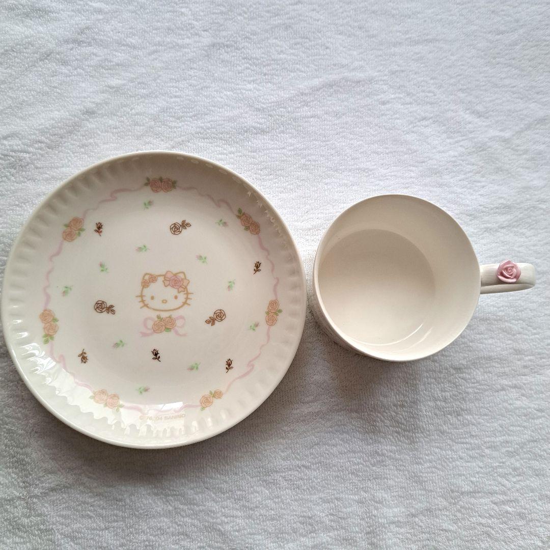 激レア　キティ　薔薇　カップ&ソーサー４客&ポットカバー付き　貴金属絵具使用