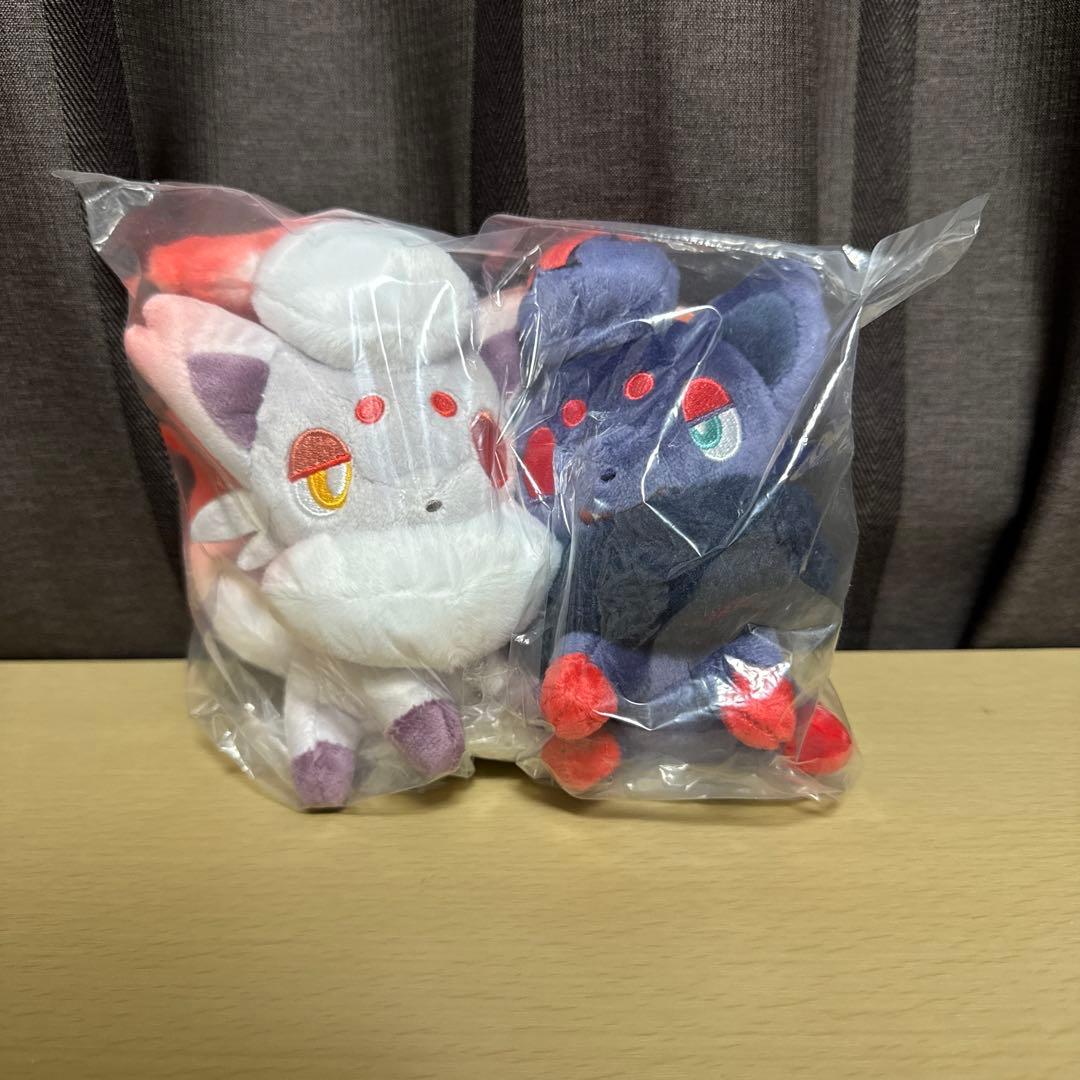 磁石でくっつくペアマスコット にたものどうし ゾロア＆ヒスイゾロア