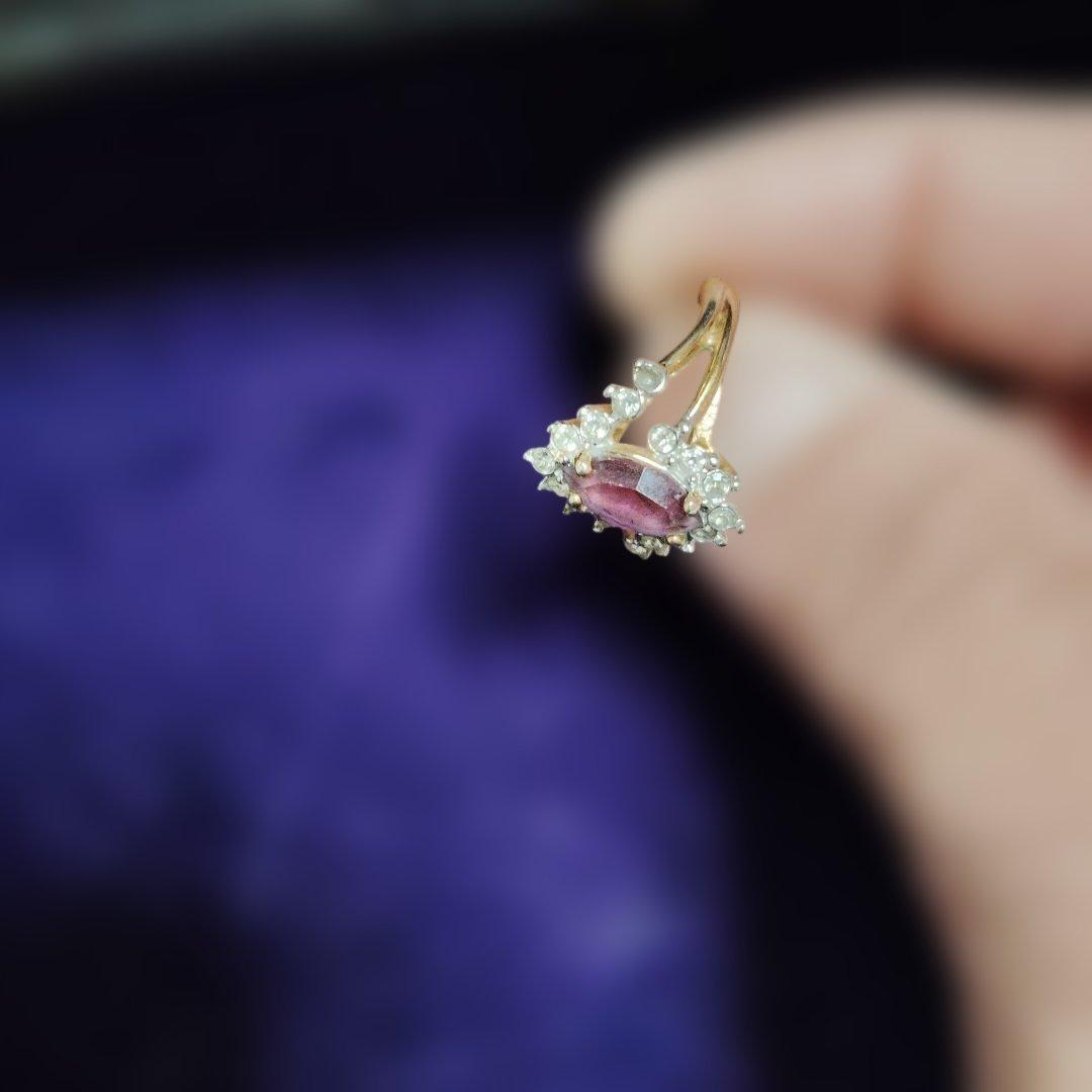 紫色の中心石 花デザインリング