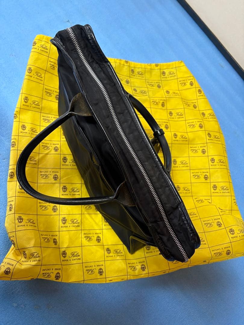 フェリージ　黒 ナイロン レザーバッグ タグ付き