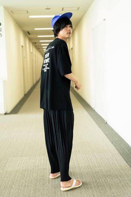 イッセイミヤケプリーツパンツ