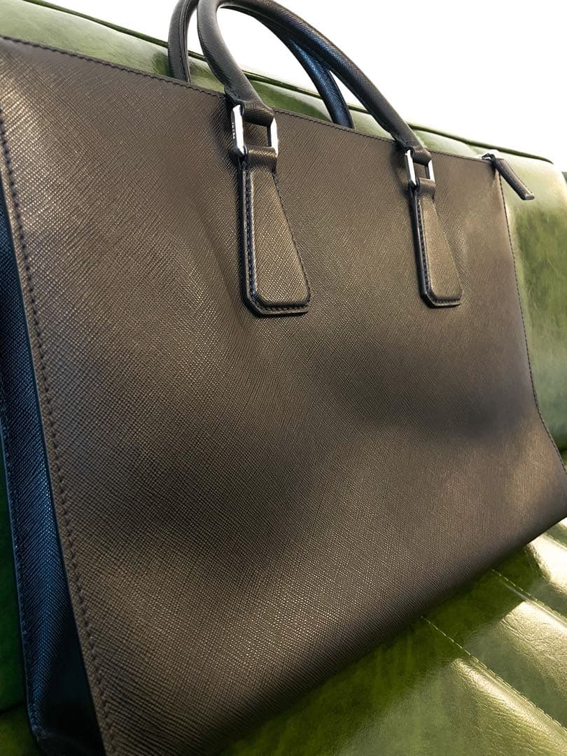【あや】PRADA 2VG030 SAFFIANO TRAVEL バッグ