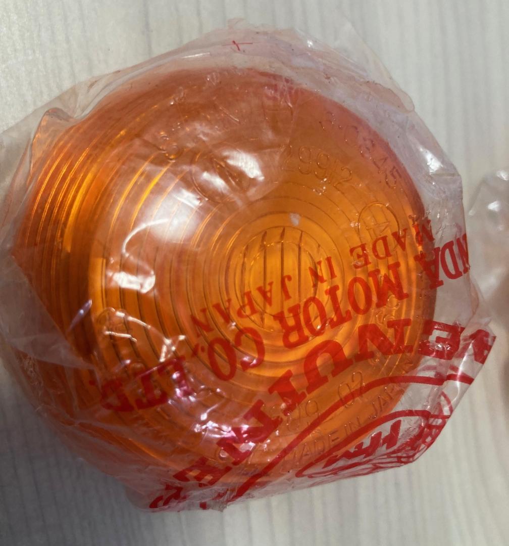 ホンダ 純正 ・新品：未使用】ウインカーレンズ 4個33402-268-671