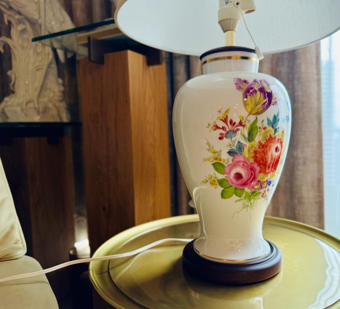 希少Meissen Iマイセン 「花絵 テーブルランプ」・百貨店特別展示会