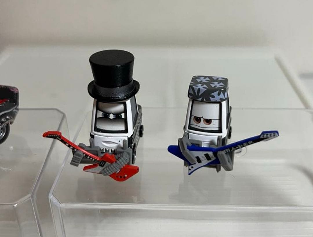 カーズ、ミニカー（マテル）ヘビメタマックイン