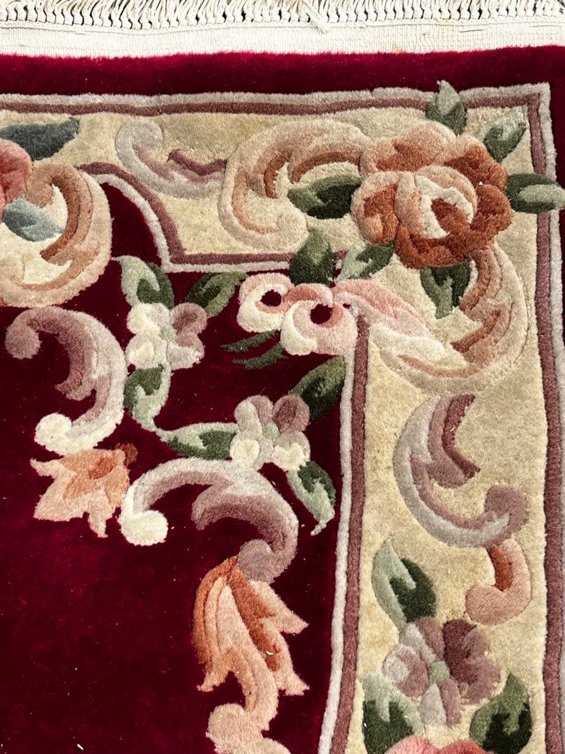 緞通段通絨毯肉厚花柄房あり厚さ2cm 綺麗なワインレッド