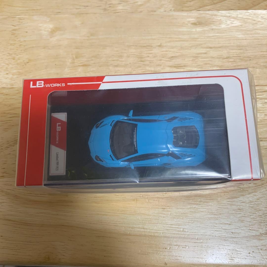 リバティーウォーク　1/64 ミニカー　アヴェンタドール　水色