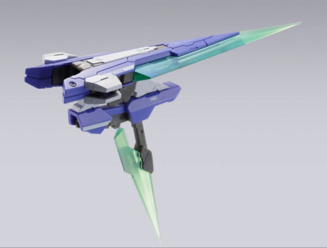 LBUILDダブルオークアンタ フルセイバーとフルセイバー用オプション付