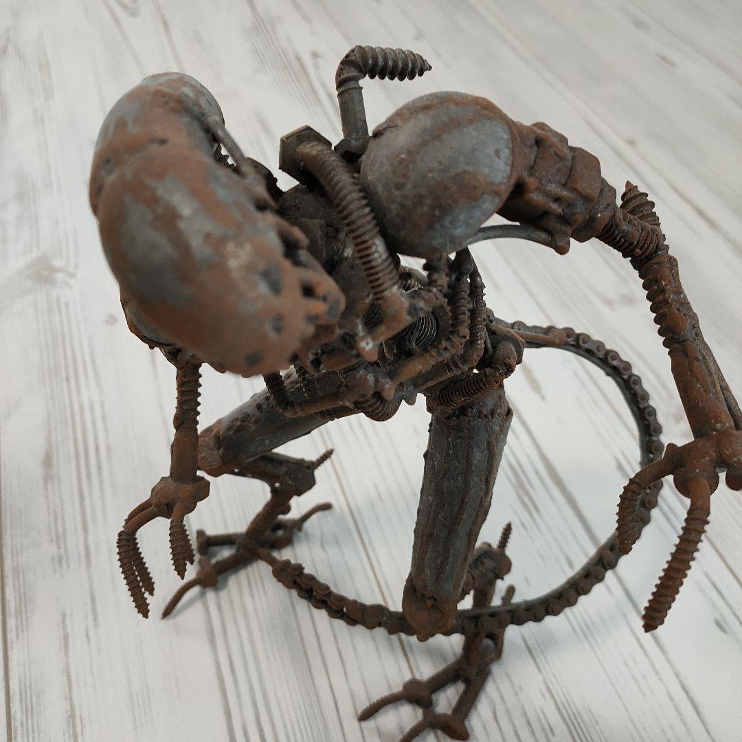 廃材メタルアート／エイリアンVSプレデター